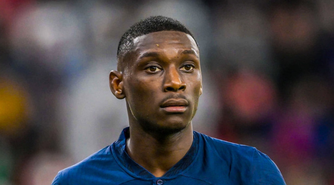 PSG garante transferência de Randal Kolo Muani do Eintracht Frankfurt