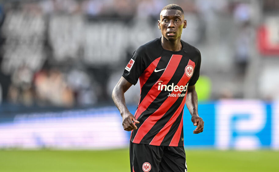 Victor Osimhen: Um possível substituto para Randal Kolo Muani no PSG